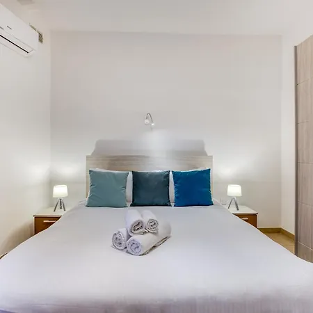 A Comfy 2br With Balcony Views In By 360 Estates Apartment