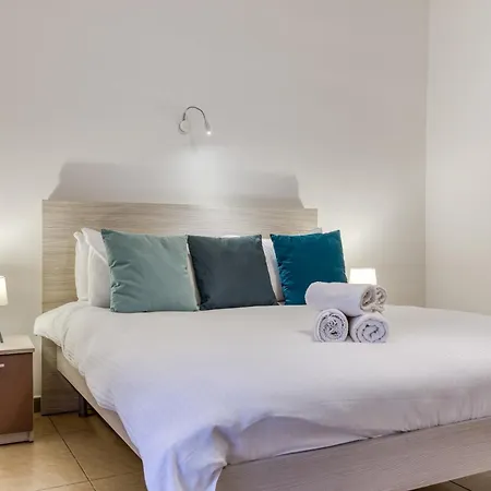 A Comfy 2br With Balcony Views In By 360 Estates *